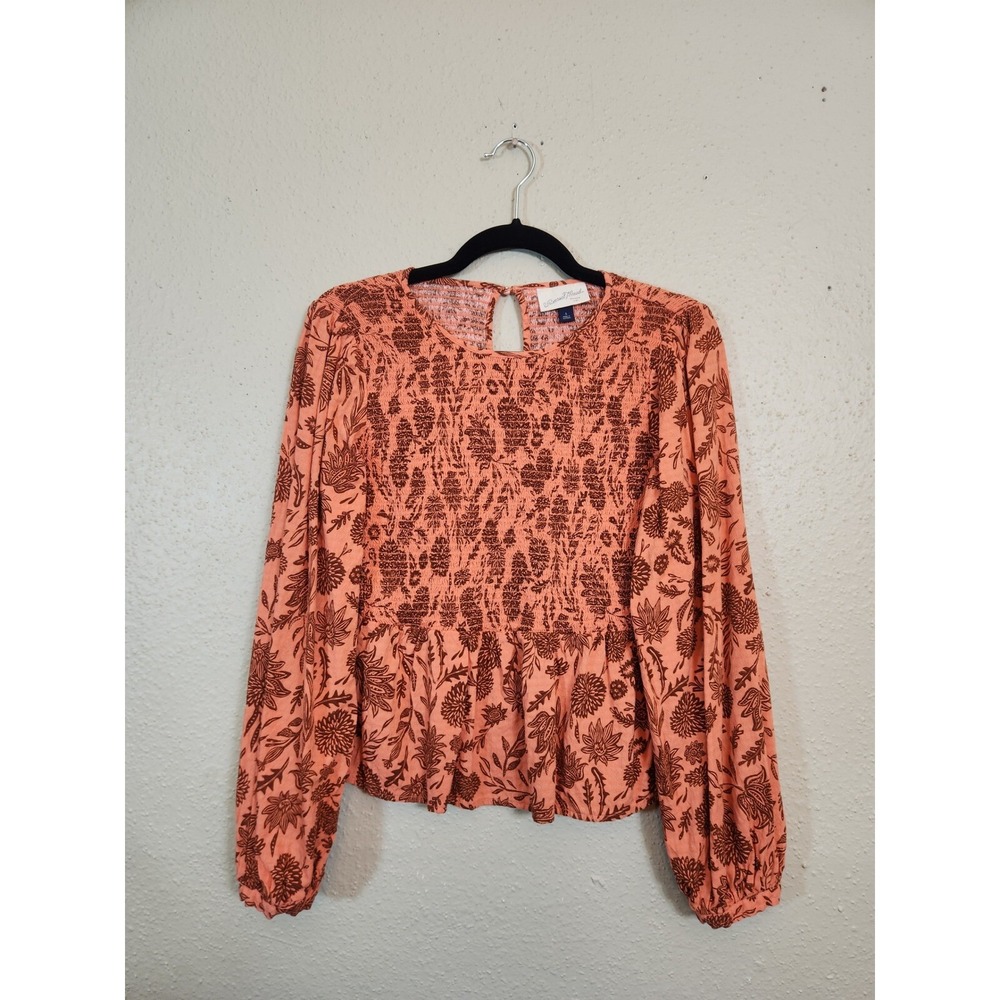 Universal Thread Womens Small Coral Floral Smocked Peplum Long Sleeve Blouse